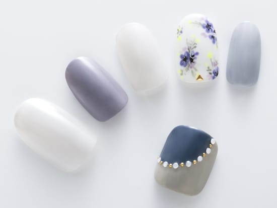 冬の寒さにマッチするグレイッシュトーン