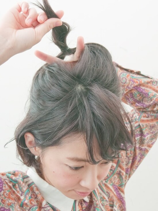 しっかり指を開くと毛を中に入れやすい