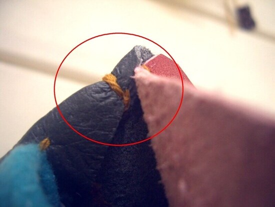 横を縫いとめる