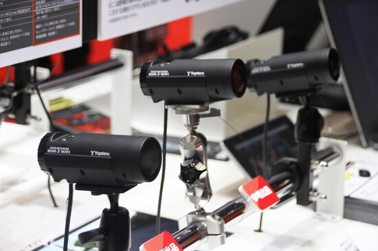 小型化が進むオートバイ用ドライブレコーダーも