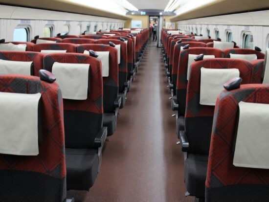 北陸新幹線W7系