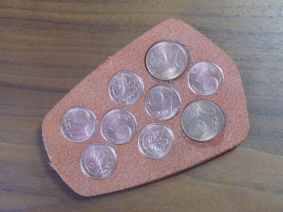蹴菱　中身のコイン