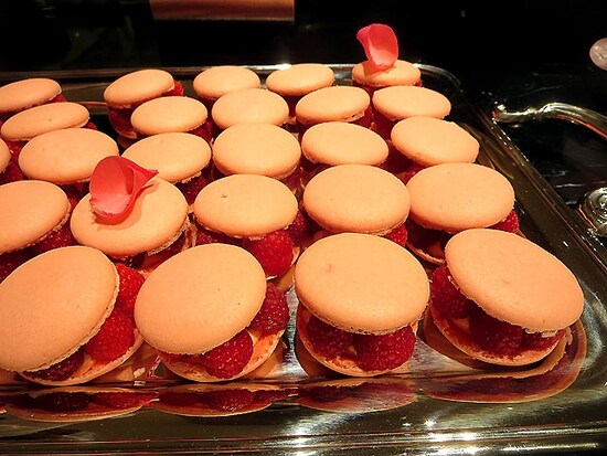 マカロン イスパハン