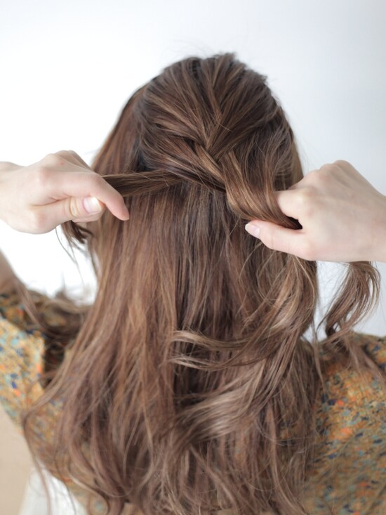 画像 4 13 編み込みで決まる大人のゆるかわアレンジ ヘアアレンジ All About