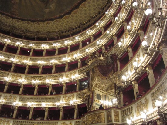 interno teatro s.carlo