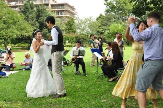 公園でダンス（東京都・国分寺市） 撮影：dutch
