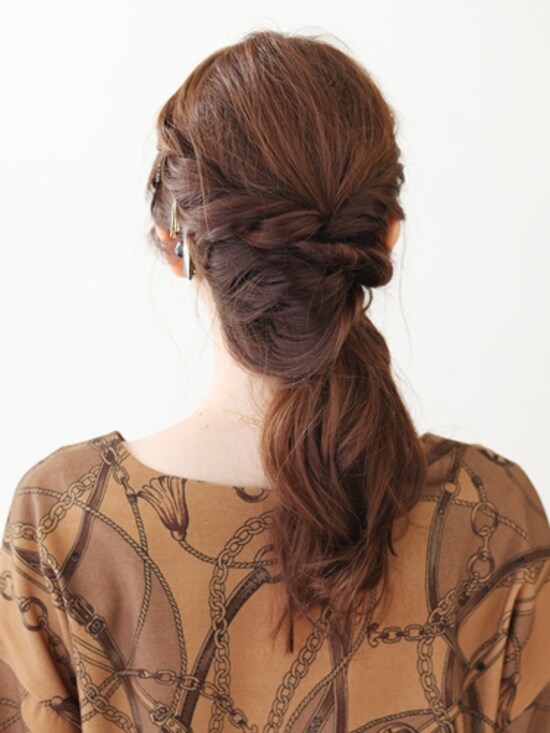 画像 6 12 ロングヘア やわらかロングが際立つサイドアップ 結婚式 パーティーヘアアレンジ All About