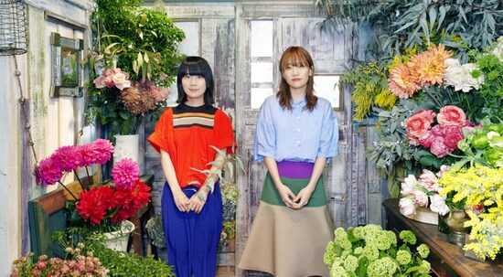 チャットモンチー（左から橋本絵莉子、福岡晃子）
