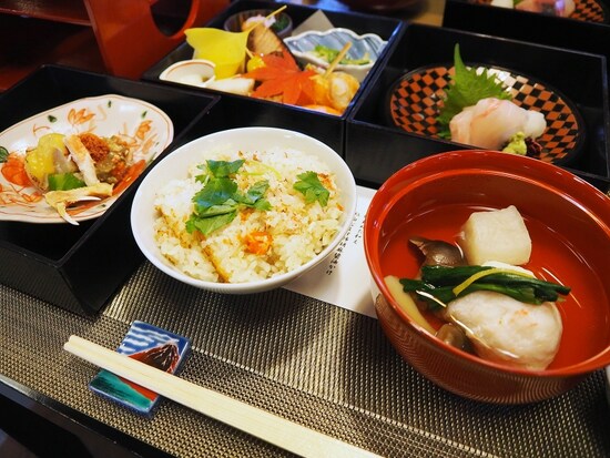 貴船の特製弁当＠森八