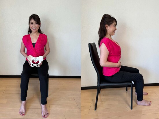 背筋を伸ばして座ります