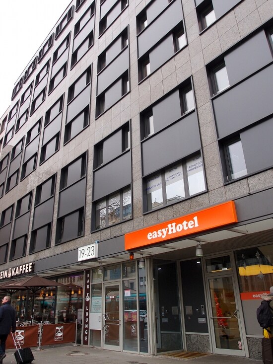 easyhotel