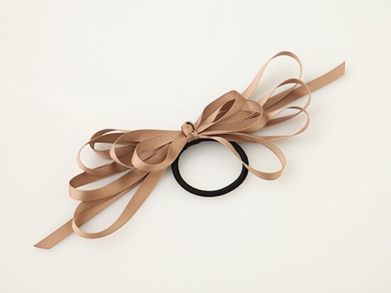 多連リボンが華やかなヘアゴム