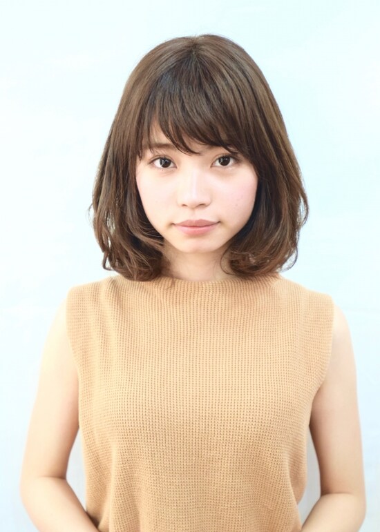 毛先を巻いておくと仕上がりにルーズさが出る