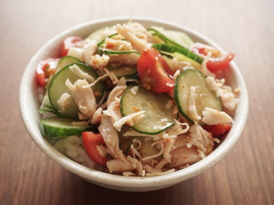 バンバンジー丼