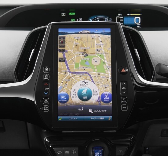 新型プリウスPHVの大型ディスプレイ