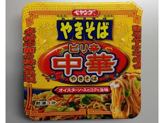 ペヤングピリ辛中華やきそば
