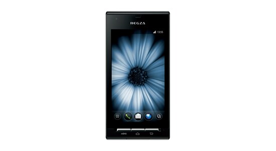 東芝の液晶テレビREGZAの「超解像技術」を搭載した「REGZA Phone IS04」
