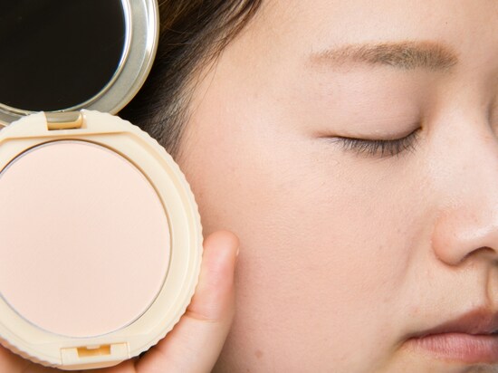 やわらかくなじむピンク系オークル