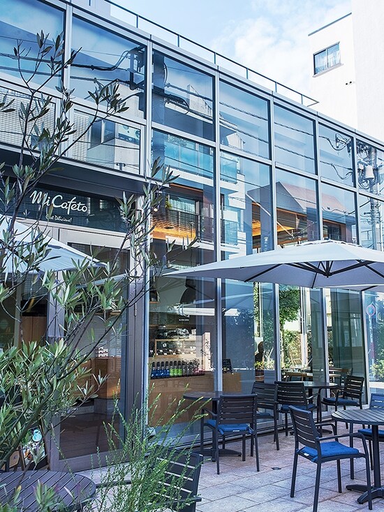 春秋はテラス席で過ごしたい