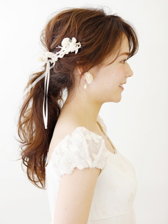画像 2 11 人気の花嫁ヘア 後ろ姿が華やかなブライダルアレンジ 結婚式 パーティーヘアアレンジ All About 画像 2 11 人気の花嫁ヘア 後ろ姿が華やかなブライダルアレンジ 結婚式 パーティーヘアアレンジ All About
