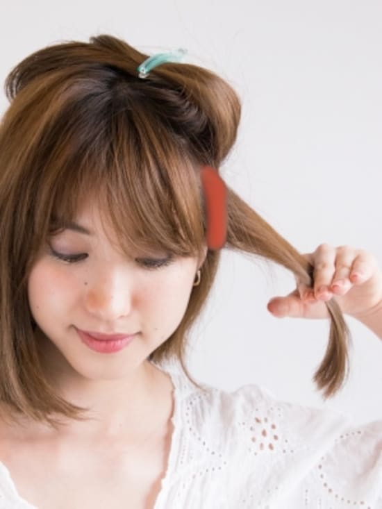 3センチ幅で薄めに髪をとる