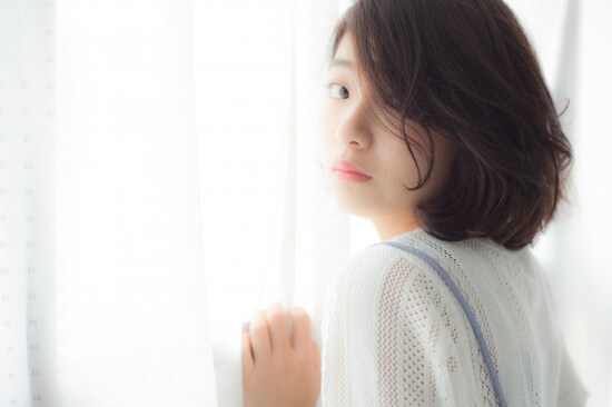画像 4 4 18年のトレンドヘア 毛先が揺れる大人パーマボブ ヘアスタイル 髪型 All About