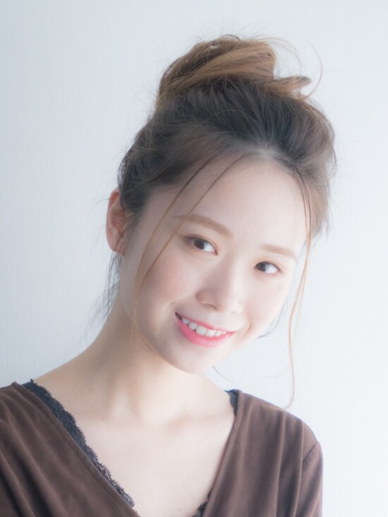 お団子を簡単にボリュームアップさせるやり方