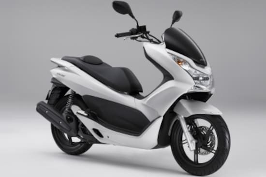大ヒットとなった初期型PCX