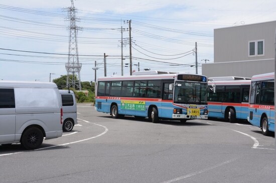 三崎口駅前からバスに乗車