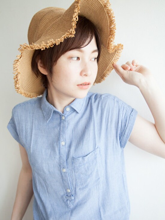 画像 23 33 キャップで前髪がつぶれる 帽子の髪型におすすめ簡単ヘアアレンジ ヘアアレンジ All About