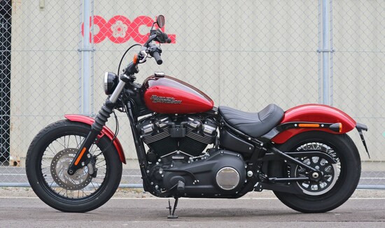 ハーレーダビッドソン FXBB ストリートボブ（2019年モデル）レフトビュー