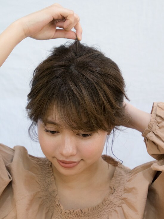 画像 7 41 丸顔に似合うヘアアレンジは 大人な髪型を紹介 ヘアアレンジ All About 画像 7 41 丸顔に似合うヘアアレンジは 大人な髪型を紹介 ヘアアレンジ All About