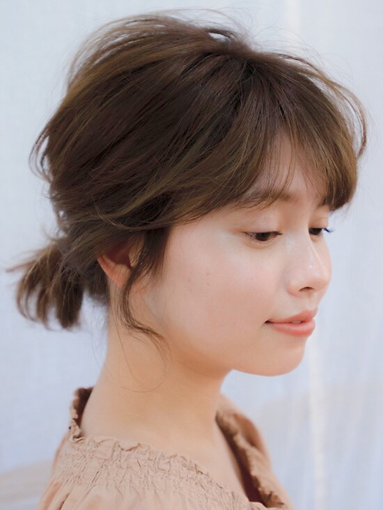 画像 30 41 丸顔に似合うヘアアレンジは 大人な髪型を紹介 ヘアアレンジ All About