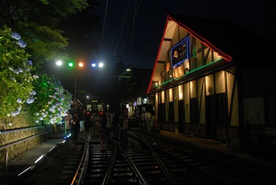 夜のあじさい号