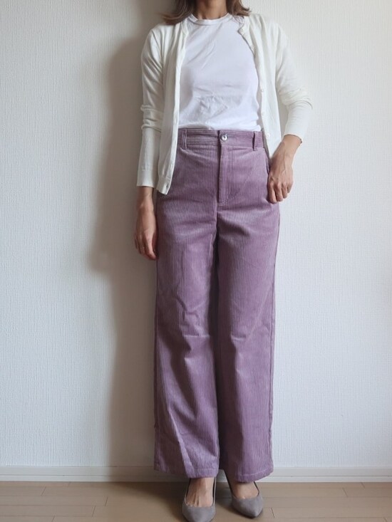 GU コーデュロイワイドパンツ 1990円（税抜）