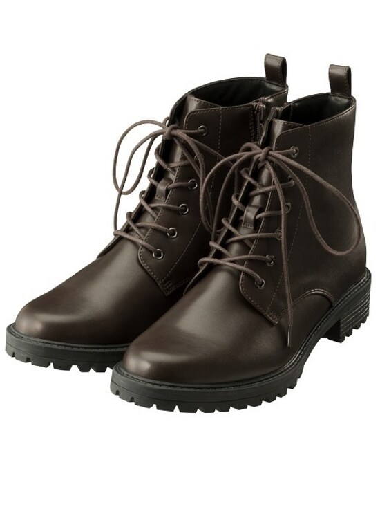 GU  レースアップブーツ  2990円（税抜）