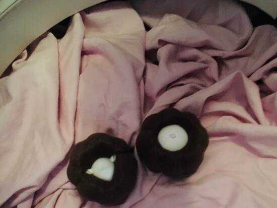 セリアの「羊の洗濯ボール」2個入りセリア。洗濯中