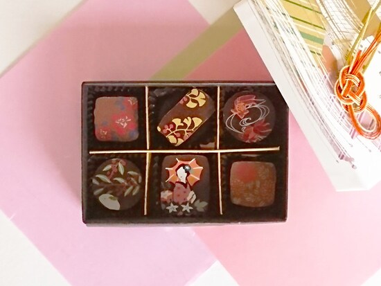 日本の季節が描かれたかわいい「ショコラ雅」