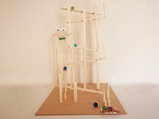 割り箸工作で「ビー玉コースター」を作る！