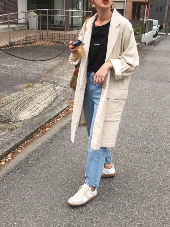 ゆったりしつつルーズになり過ぎないスラウチテーパードアンクルジーンズ　出典：WEAR