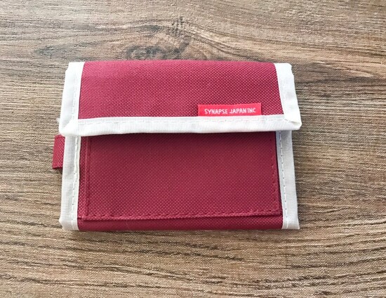 100円ショップキャンドゥのカラー財布