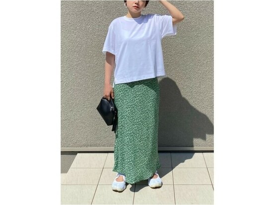 エアリズムコットンオーバークルーネックT　出典：WEAR