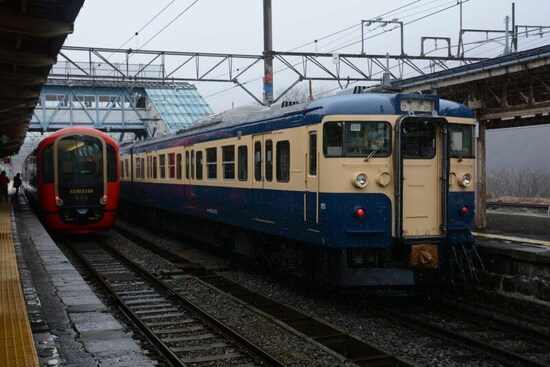しなの鉄道115系