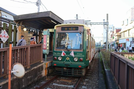 レトロな雰囲気の三ノ輪橋停留場