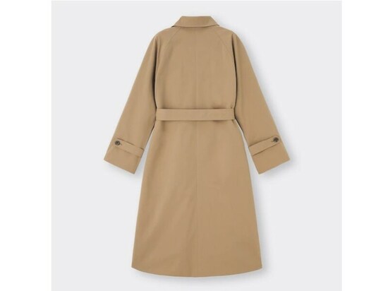 ジーユー　バルマカーンコート　4990円（税込）