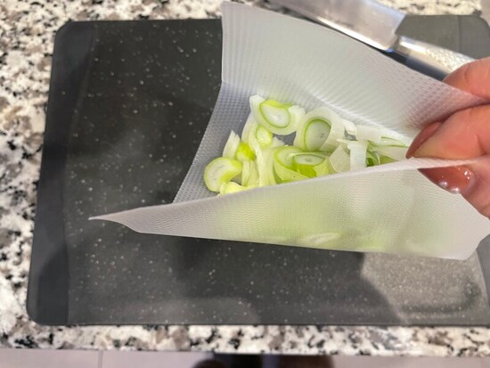 細かい野菜を切った際も移動しやすい
