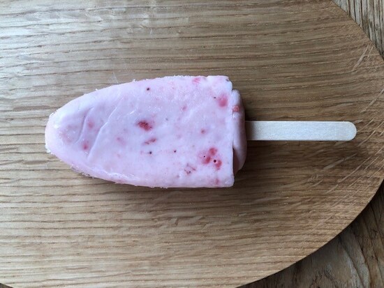 アイスの中にも果肉たっぷり