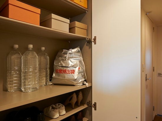 非常用持ち出し袋は玄関などに置いておくといい