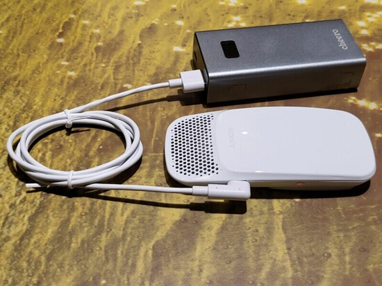 モバイルバッテリーで給電しながらの利用