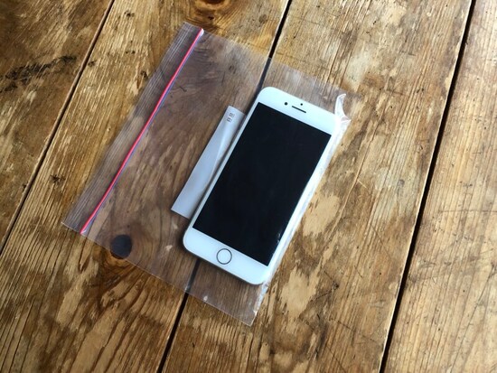 「キャンドゥのフリーザーバッグS」はスマホの防水に